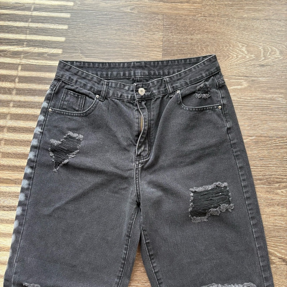 3 for 12 🌸 Shein Jeans - Picture 3 of 4